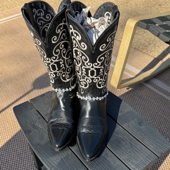 Tony Lama Black and Cream with Rhinestones Heeled Boots - Picture 3 of 9